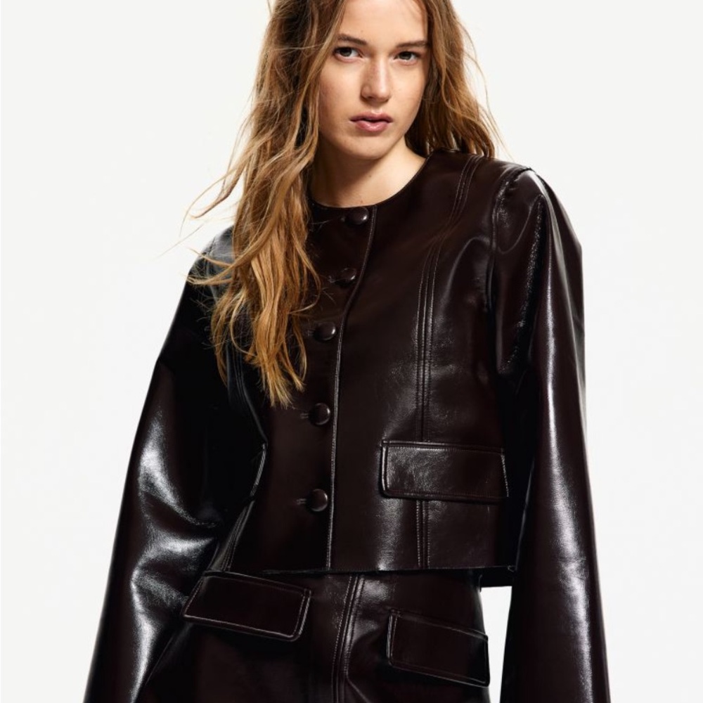 H&M coated cropped jacket. Very stylish. Dark burgundy. HM 2024 A/W collection